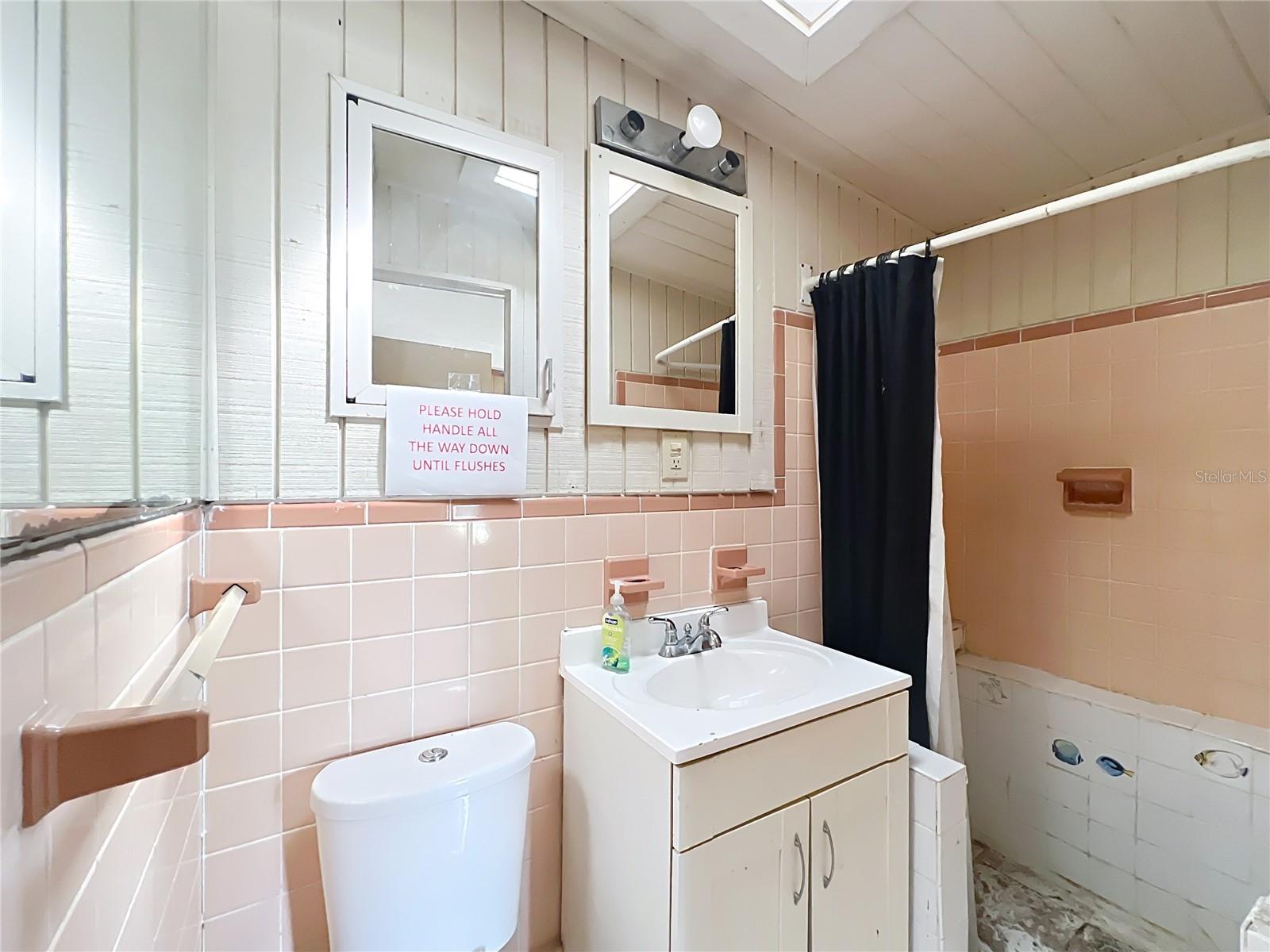 5402 PARKWAY DRIVE, BELLE ISLE, FL, 32809