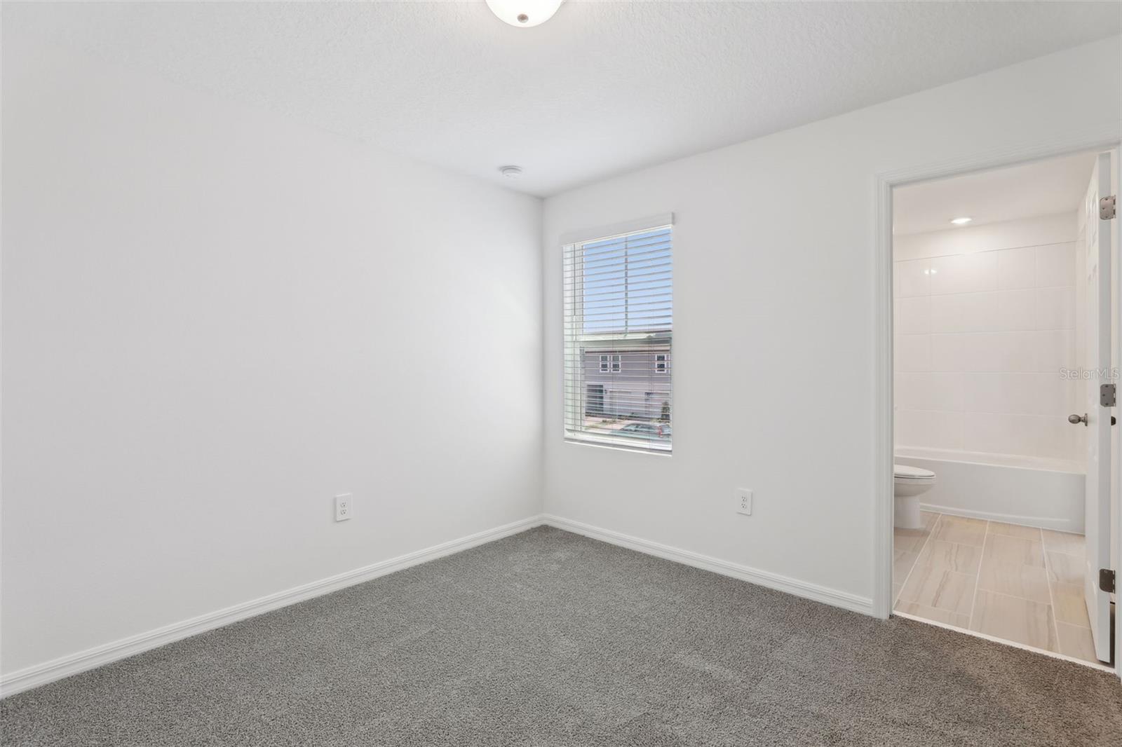 16450 BIRD OF PARADISE AVE, CLERMONT, FL, 34714