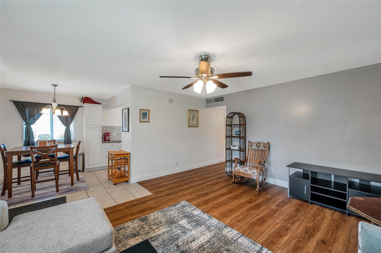 1801 BEDFORD TER #221, SUN CITY CENTER, FL, 33573