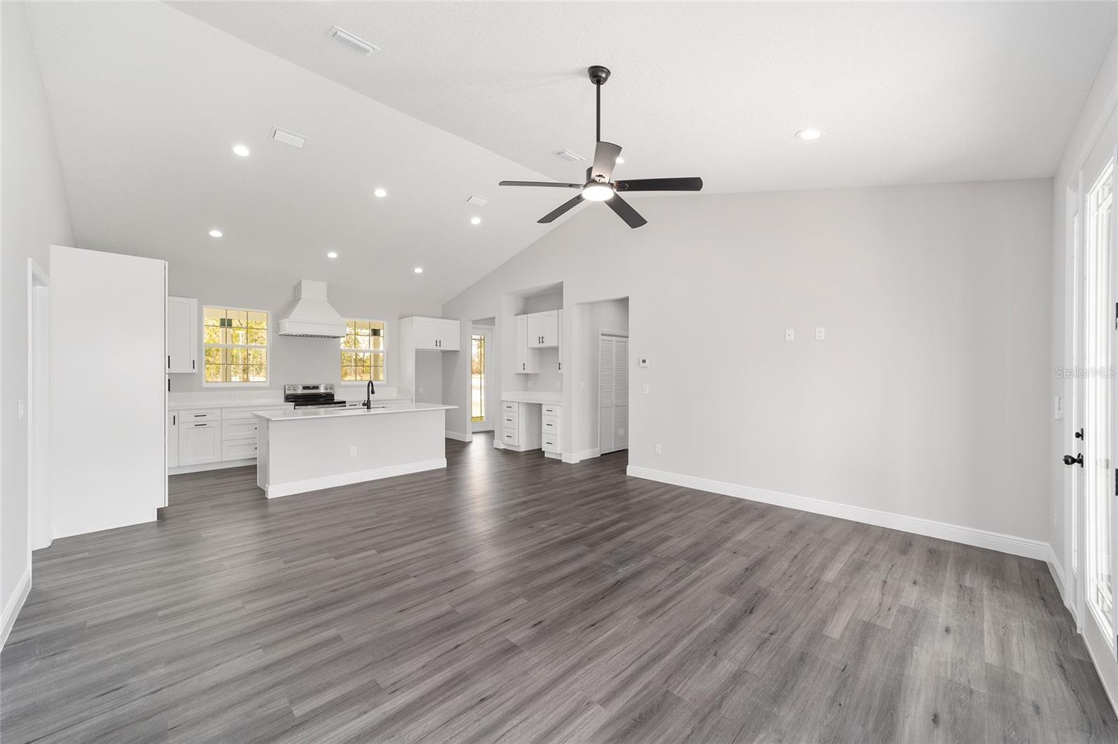 1370 NE 151ST AVE, WILLISTON, FL, 32696