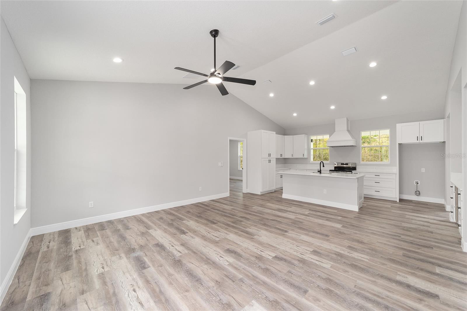 1570 NE 153RD CT, WILLISTON, FL, 32696