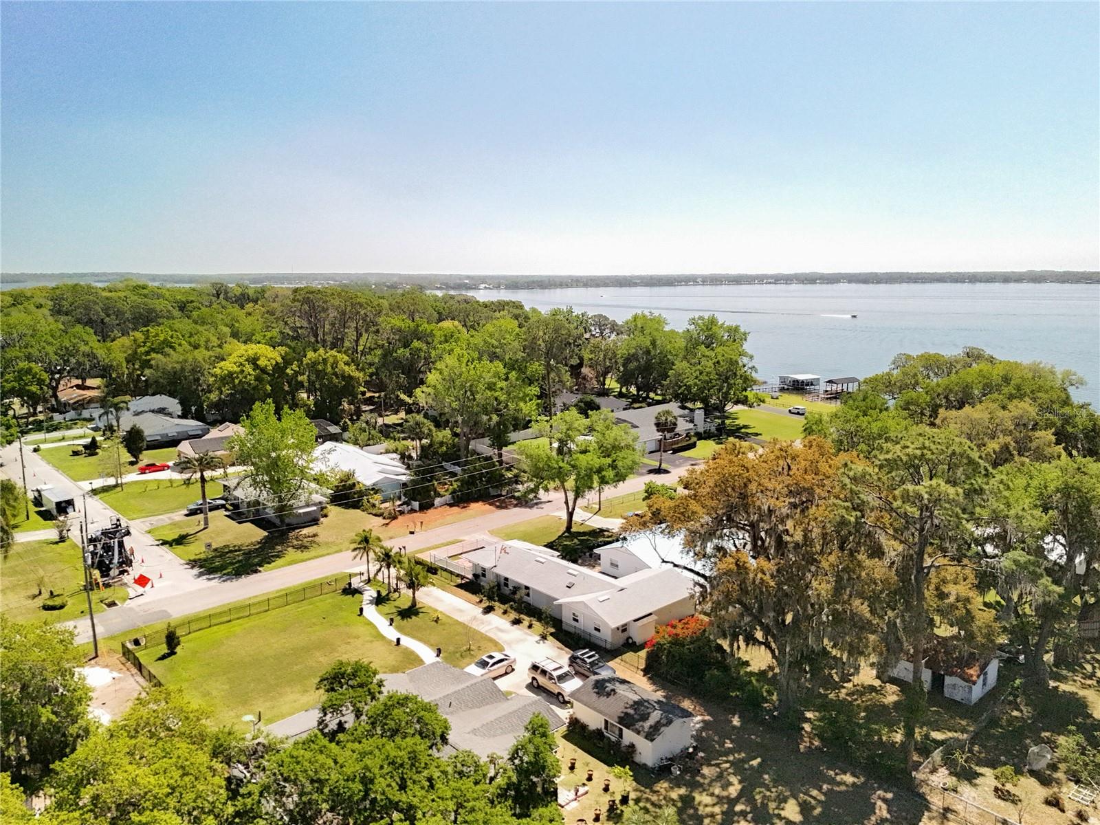 193 BAY RD, MOUNT DORA, FL, 32757