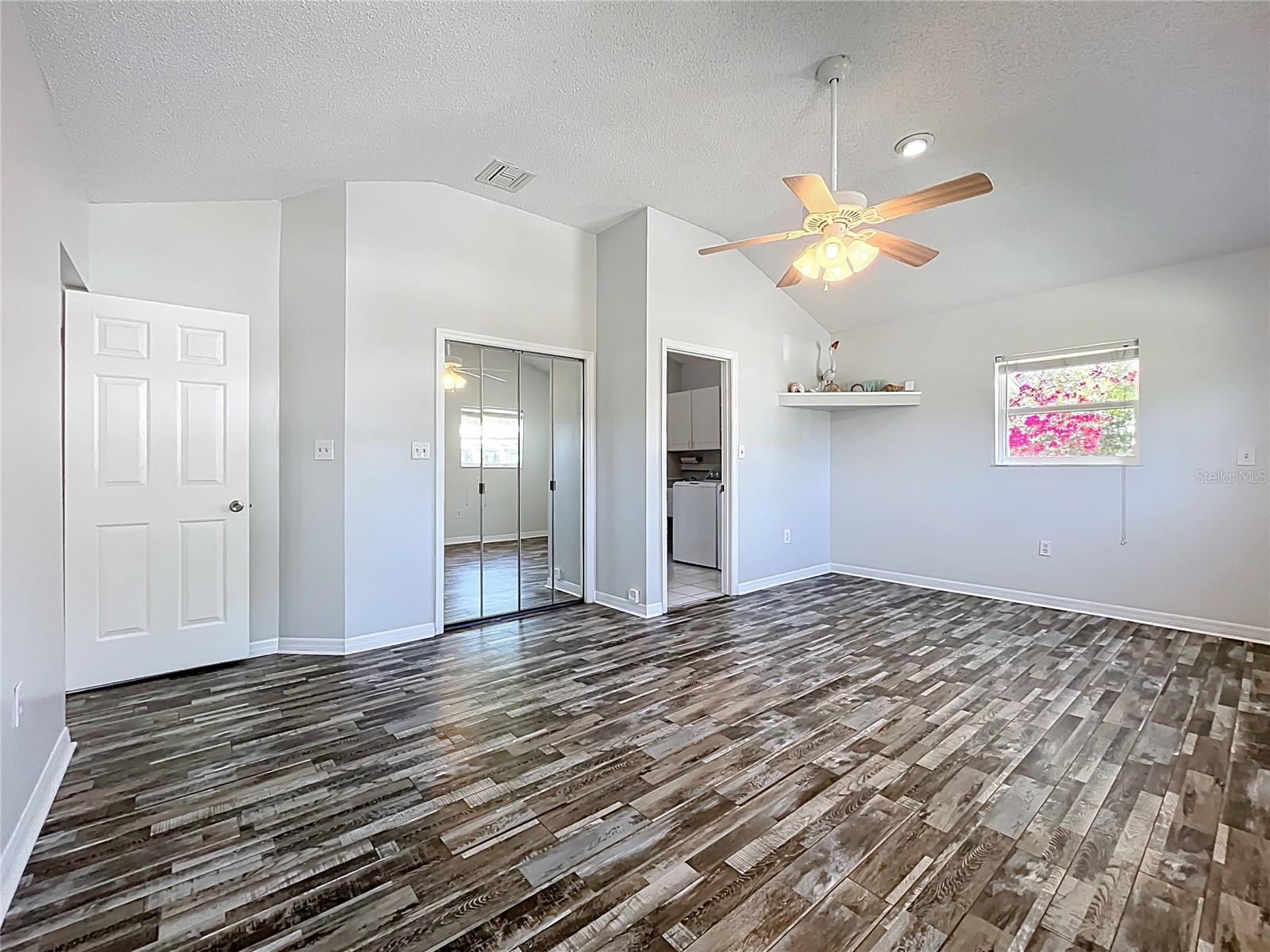 193 BAY RD, MOUNT DORA, FL, 32757
