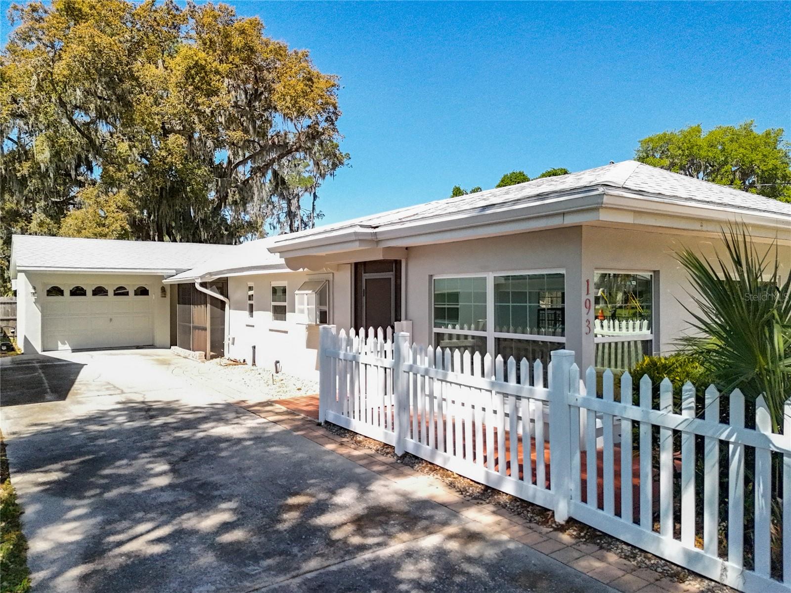 193 BAY RD, MOUNT DORA, FL, 32757