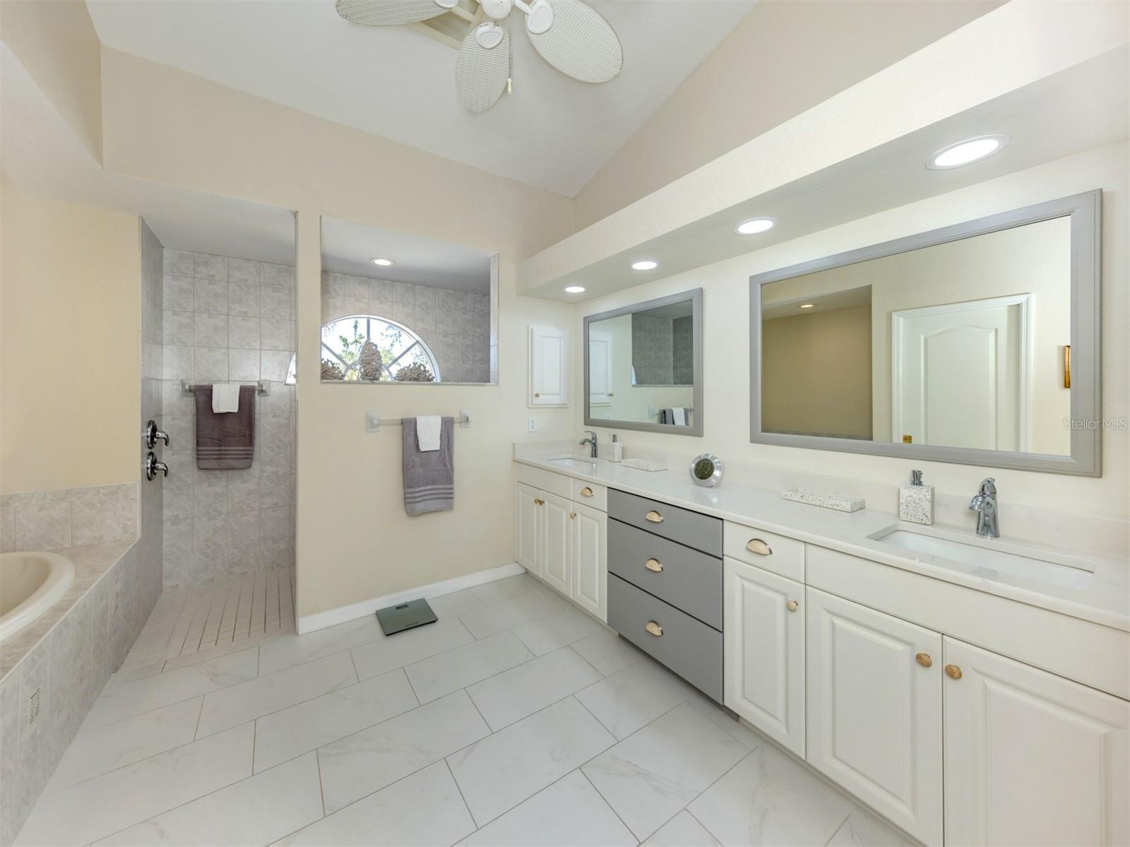 4358 VIA DEL VILLETTI DR, VENICE, FL, 34293