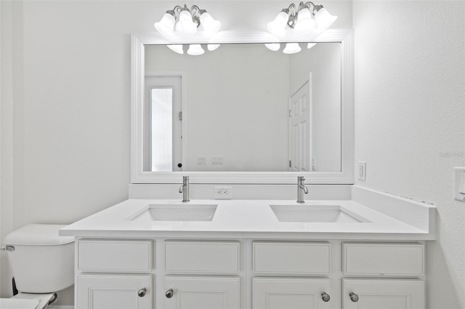 310 COCKLE SHELL LOOP, APOLLO BEACH, FL, 33572