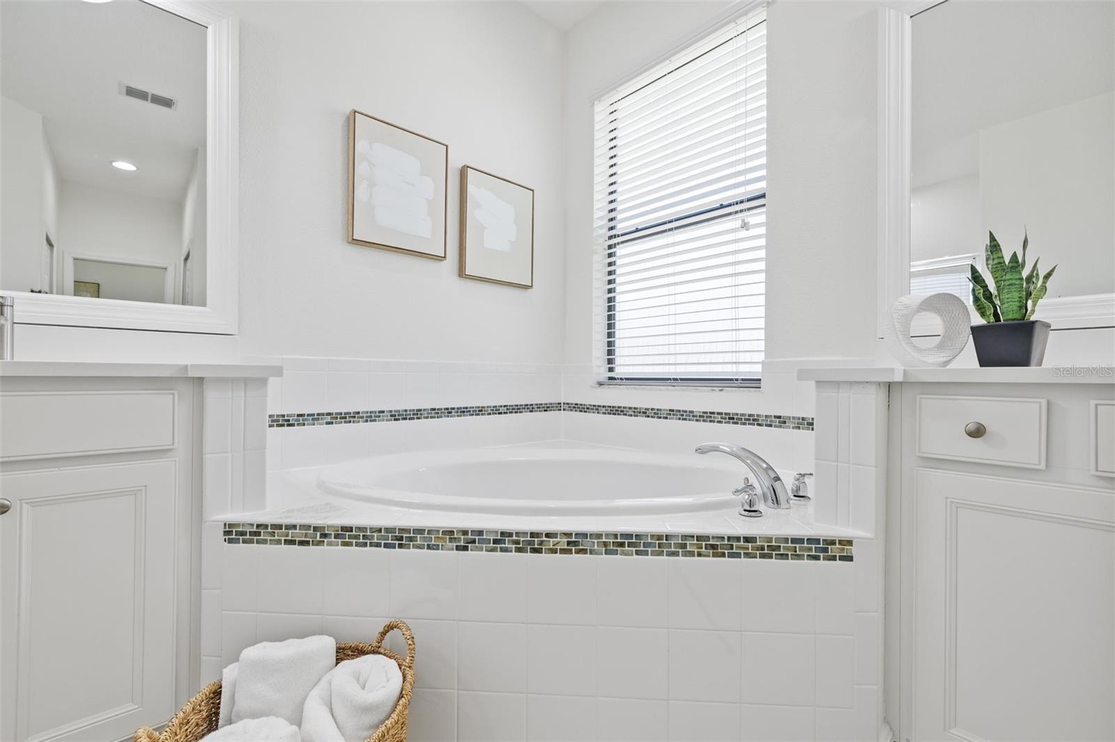 310 COCKLE SHELL LOOP, APOLLO BEACH, FL, 33572