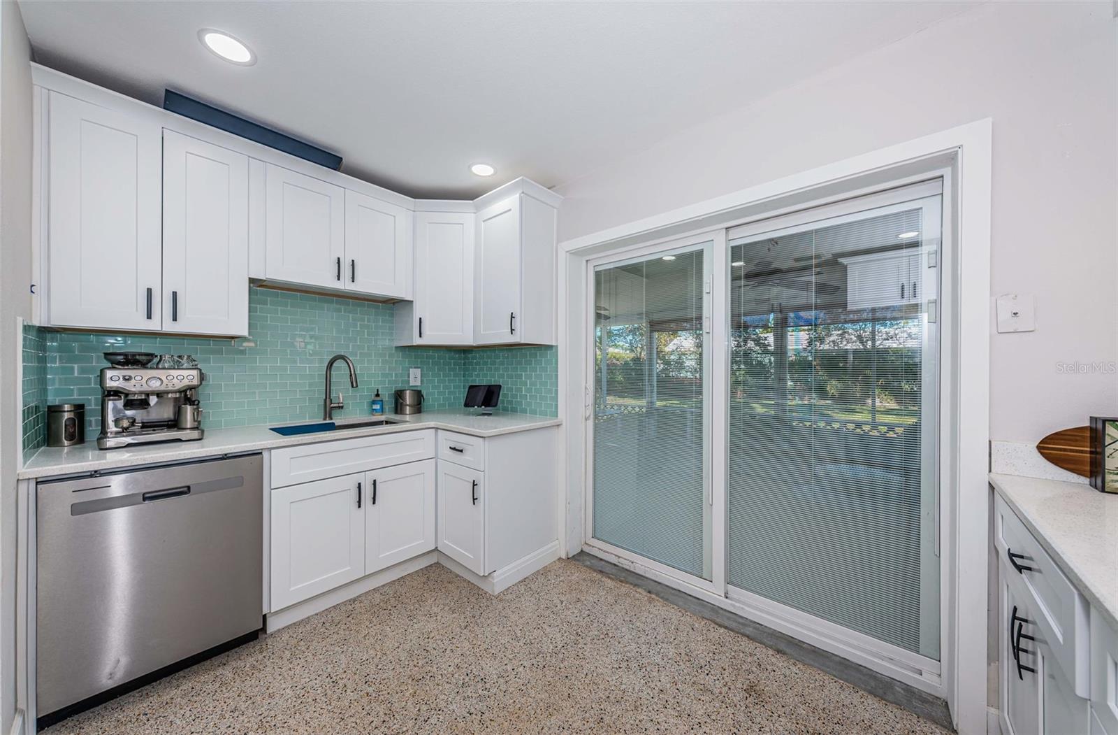6460 17TH LN N, ST PETERSBURG, FL, 33702