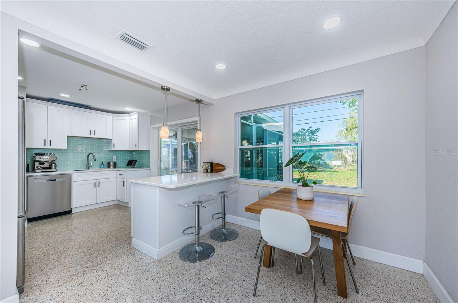 6460 17TH LN N, ST PETERSBURG, FL, 33702