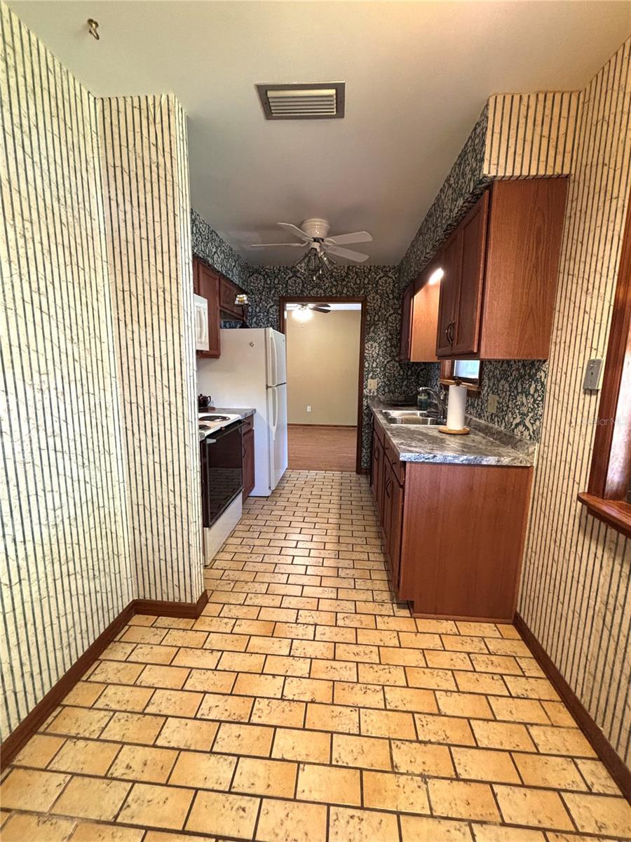 1062 STILLWATER AVE, DELTONA, FL, 32725