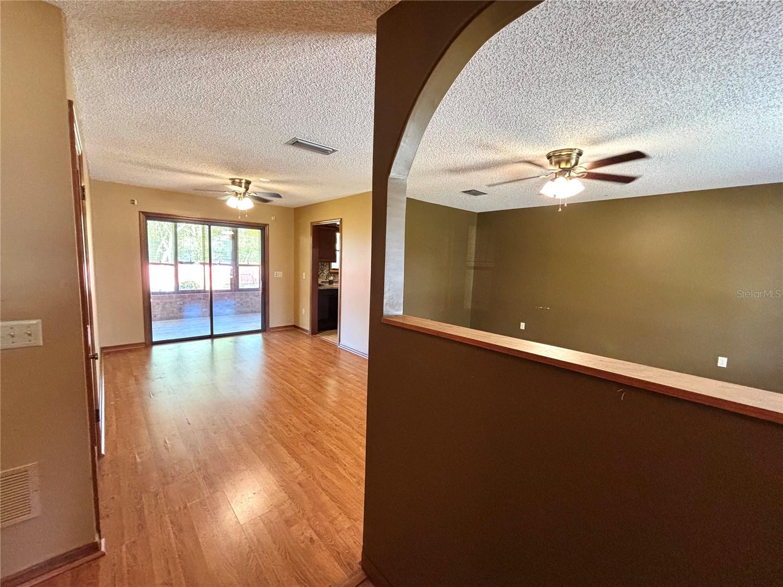 1062 STILLWATER AVE, DELTONA, FL, 32725