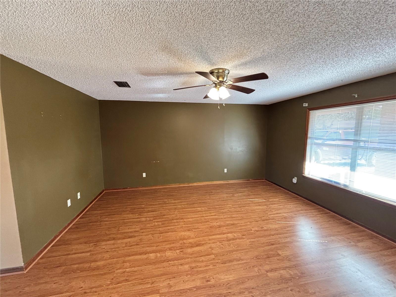 1062 STILLWATER AVE, DELTONA, FL, 32725