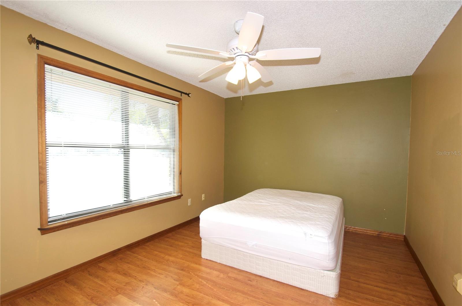 1062 STILLWATER AVE, DELTONA, FL, 32725