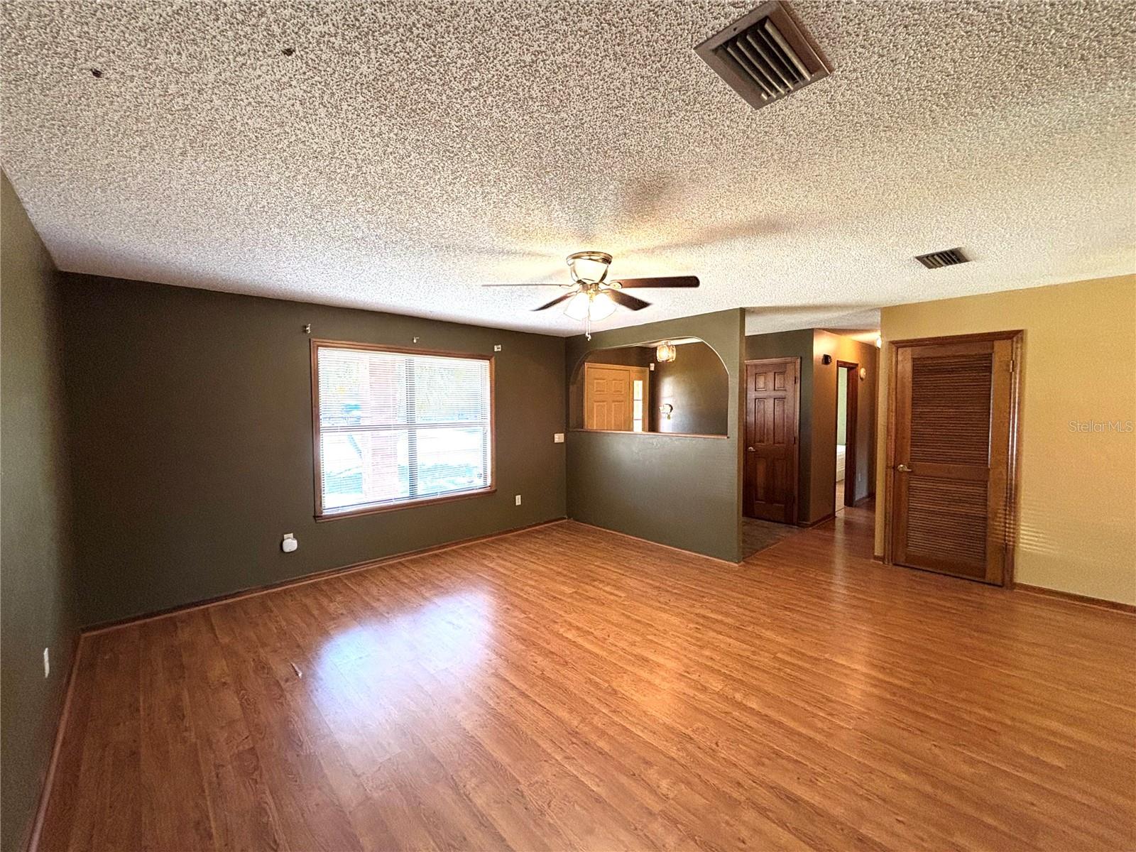 1062 STILLWATER AVE, DELTONA, FL, 32725