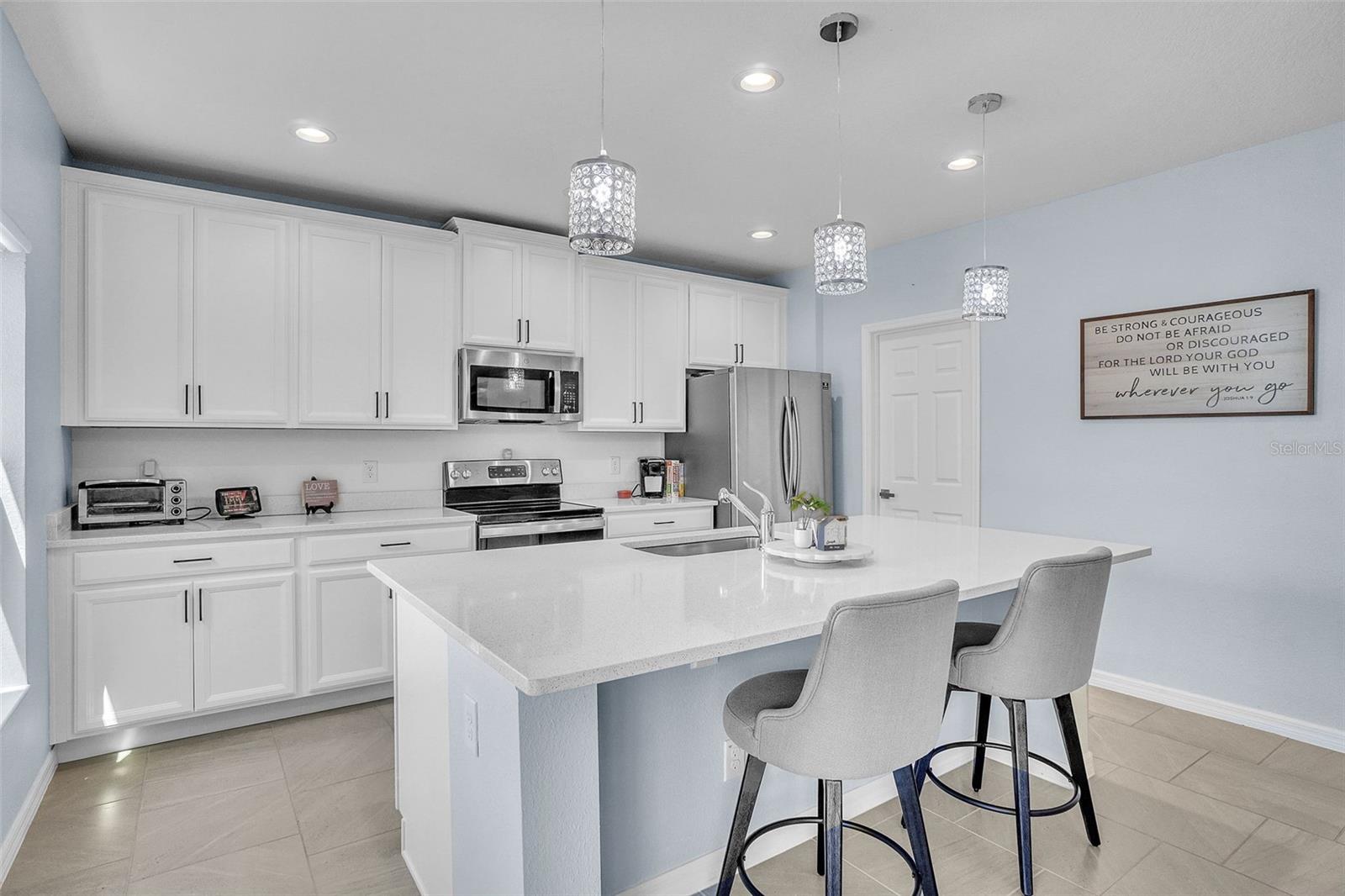 9401 LA SALLE ST, GROVELAND, FL, 34736