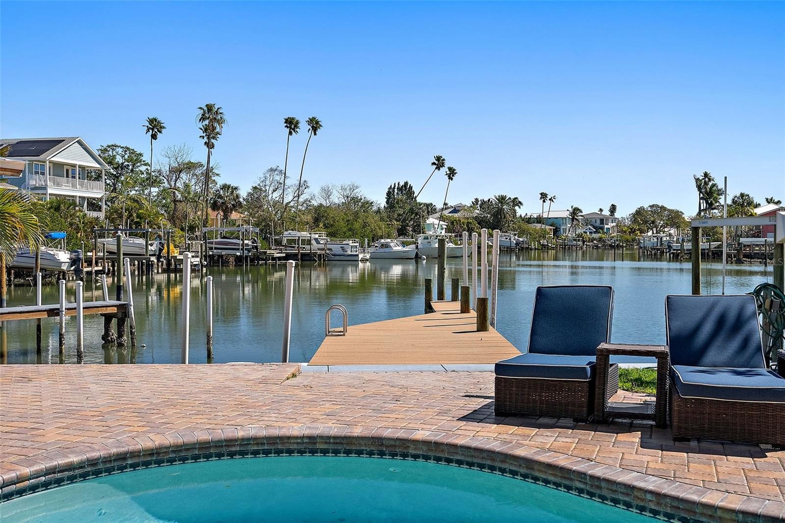 1101 BAY PINE BLVD, INDIAN ROCKS BEACH, FL, 33785