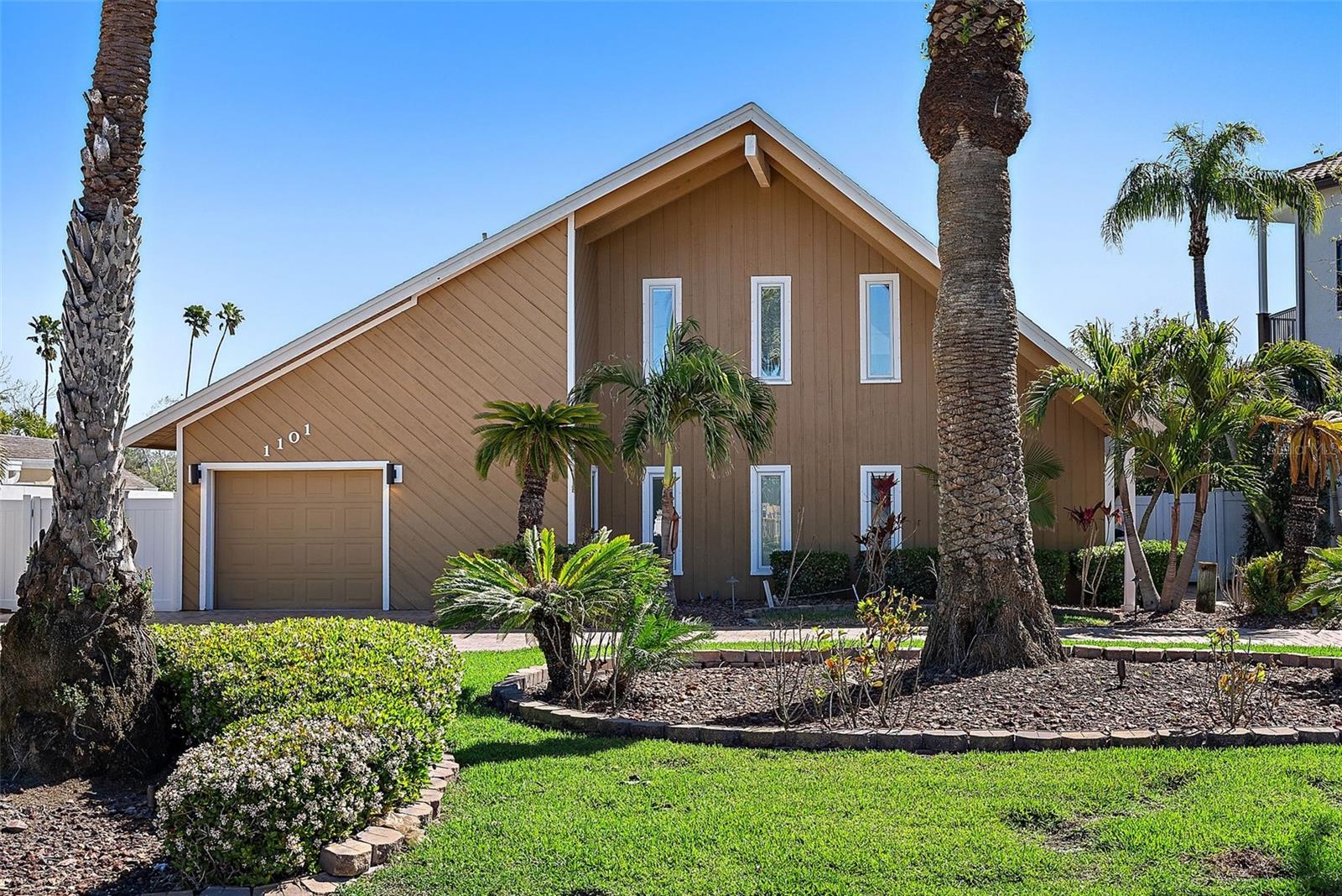 1101 BAY PINE BLVD, INDIAN ROCKS BEACH, FL, 33785