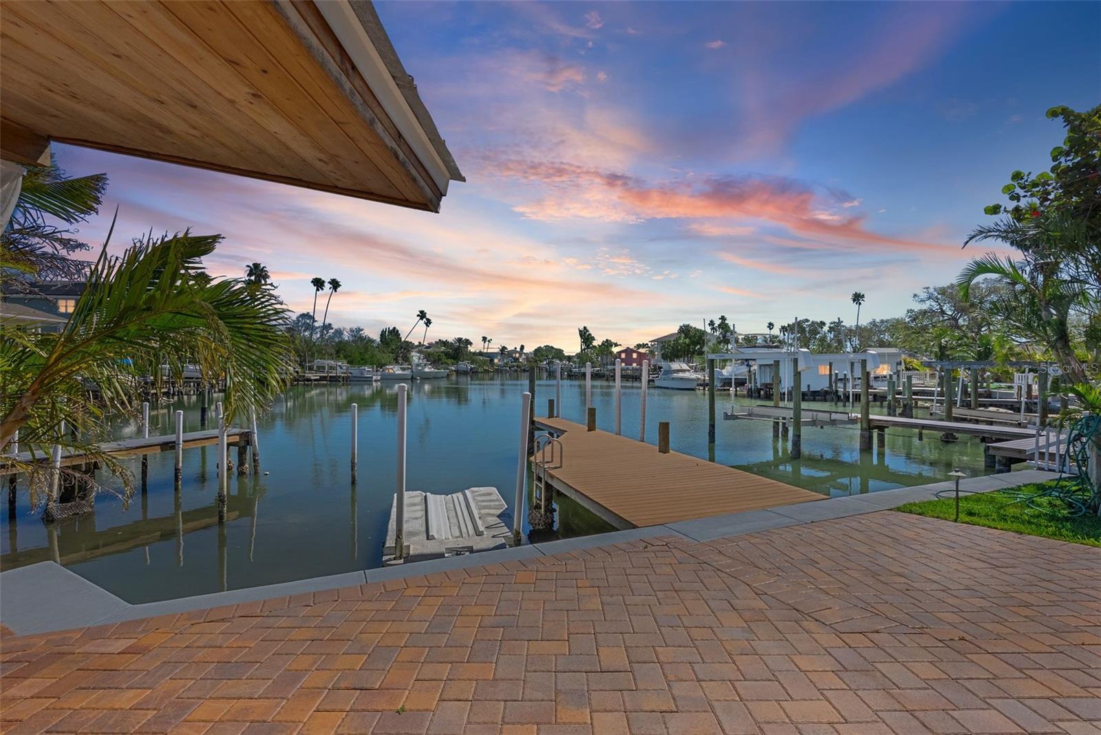1101 BAY PINE BLVD, INDIAN ROCKS BEACH, FL, 33785