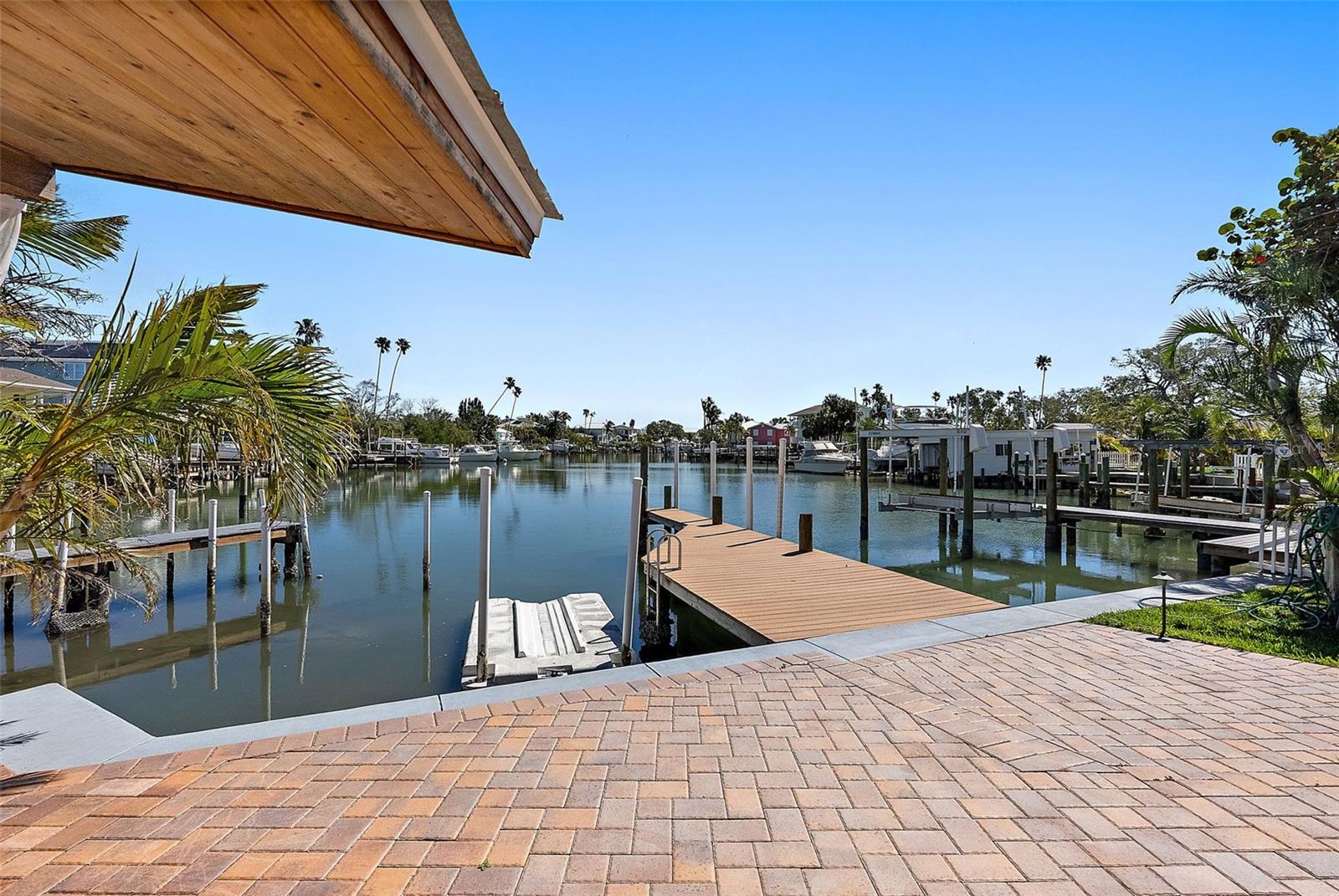 1101 BAY PINE BLVD, INDIAN ROCKS BEACH, FL, 33785