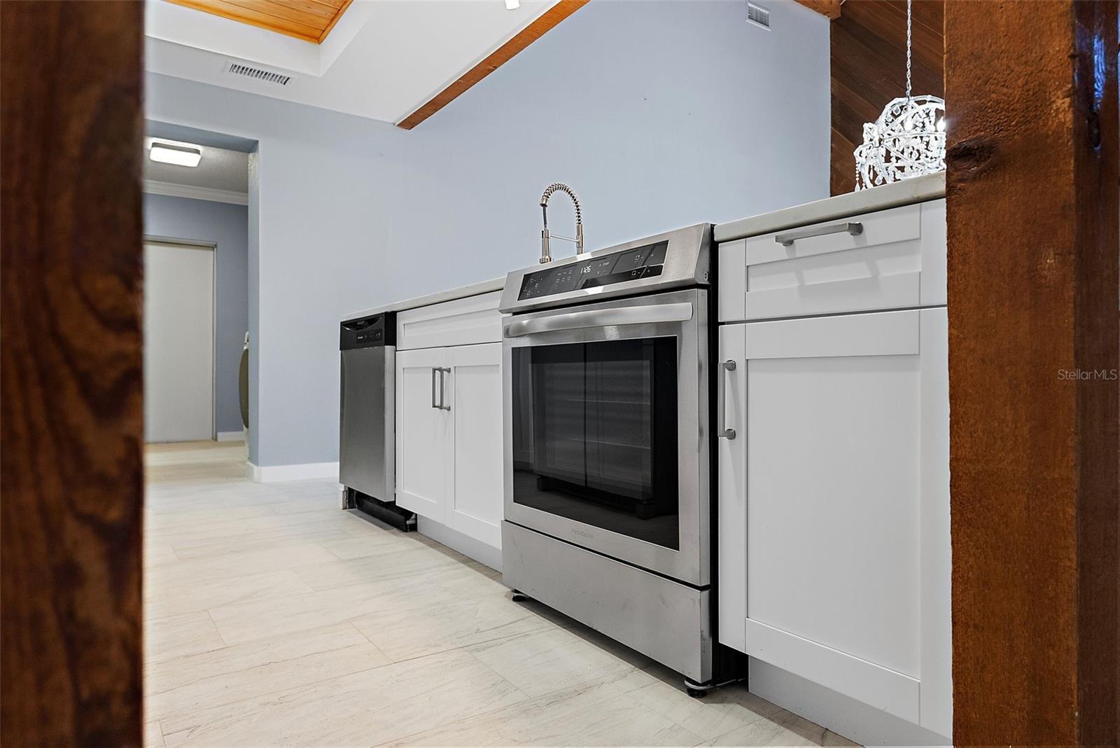 1101 BAY PINE BLVD, INDIAN ROCKS BEACH, FL, 33785