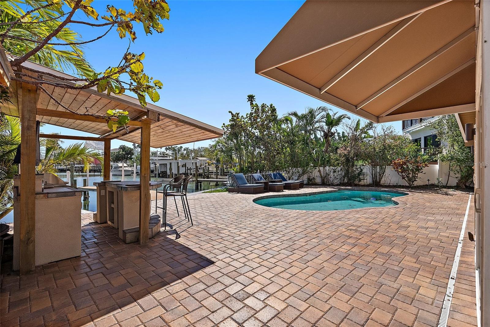 1101 BAY PINE BLVD, INDIAN ROCKS BEACH, FL, 33785