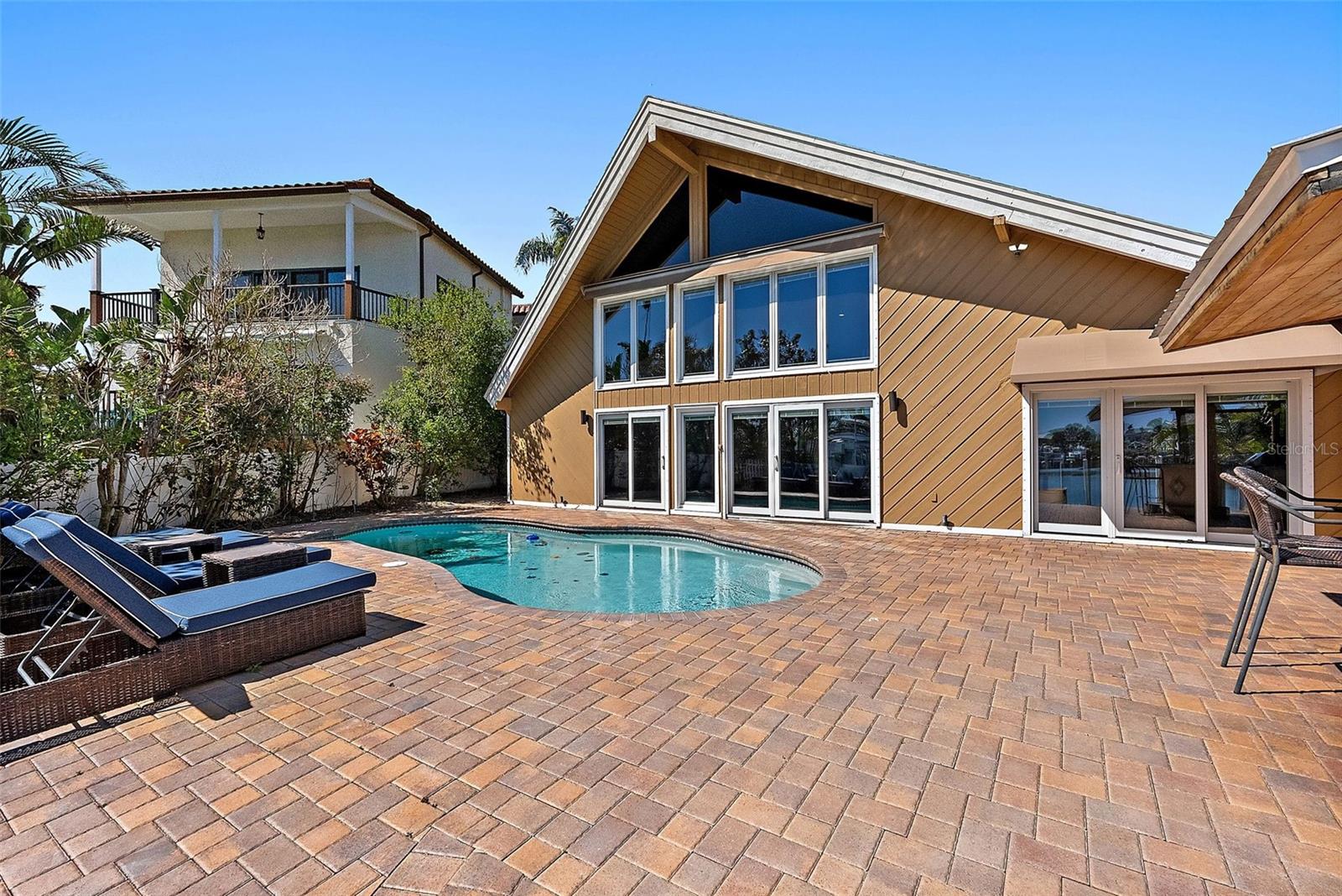 1101 BAY PINE BLVD, INDIAN ROCKS BEACH, FL, 33785