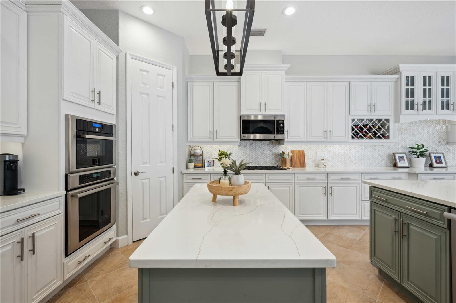 27524 PINE POINT DR, WESLEY CHAPEL, FL, 33544