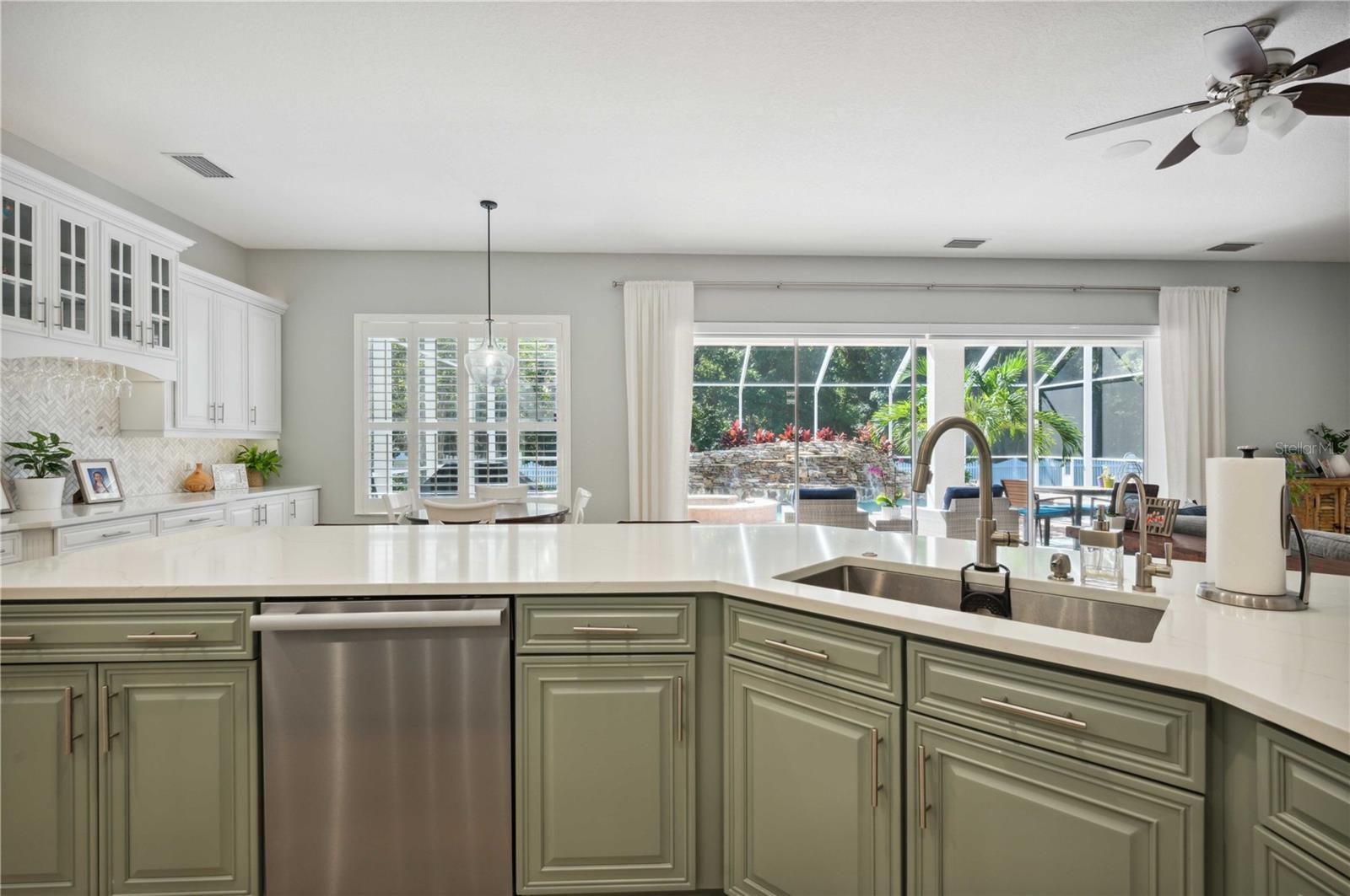 27524 PINE POINT DR, WESLEY CHAPEL, FL, 33544