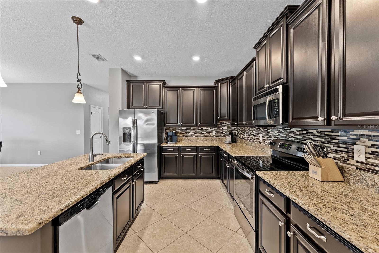2319 GRANTHAM AVE, DAVENPORT, FL, 33837