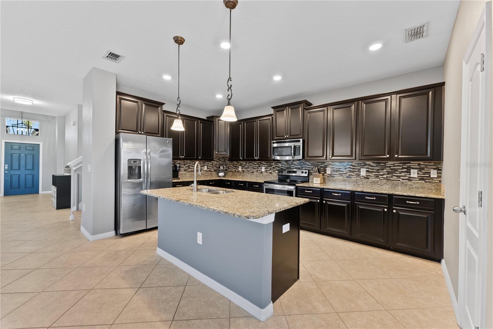 2319 GRANTHAM AVE, DAVENPORT, FL, 33837