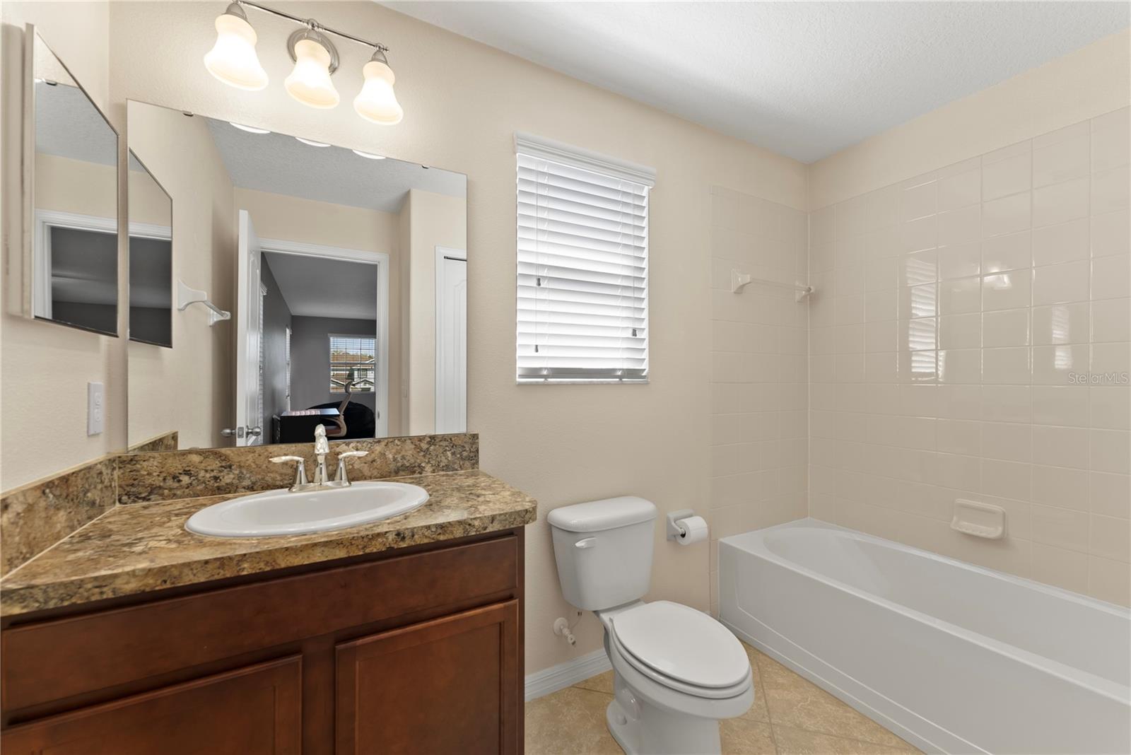 2319 GRANTHAM AVE, DAVENPORT, FL, 33837