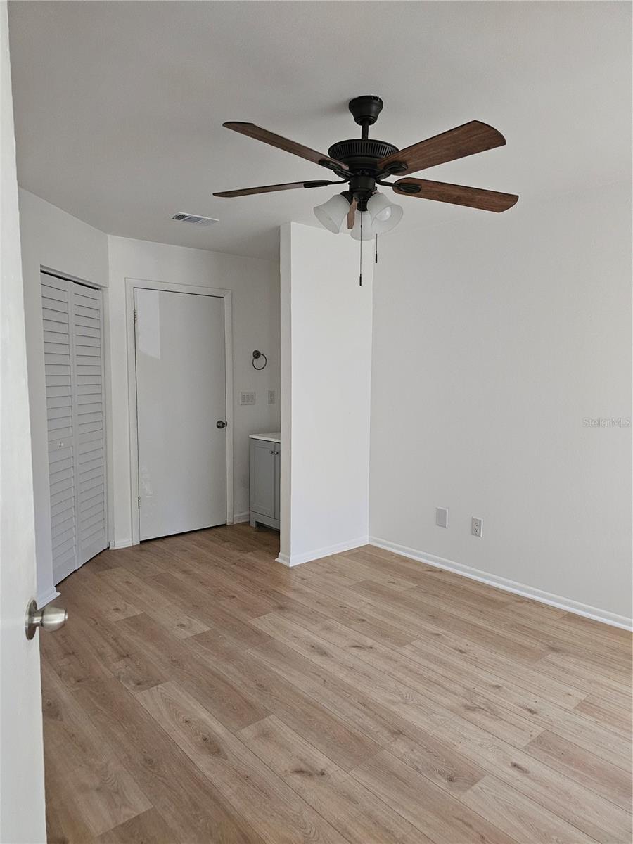 2605 GRASSY POINT DR #103, LAKE MARY, FL, 32746