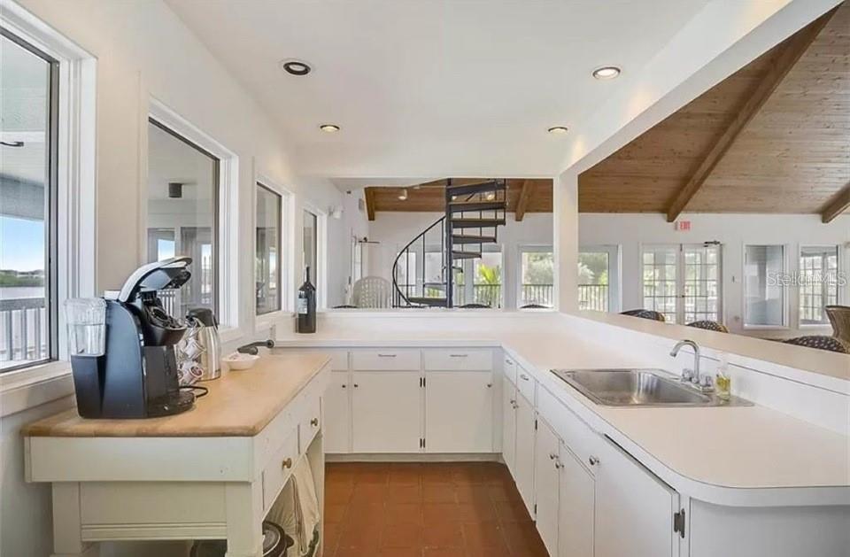 5911 MIDNIGHT PASS RD #601, SARASOTA, FL, 34242