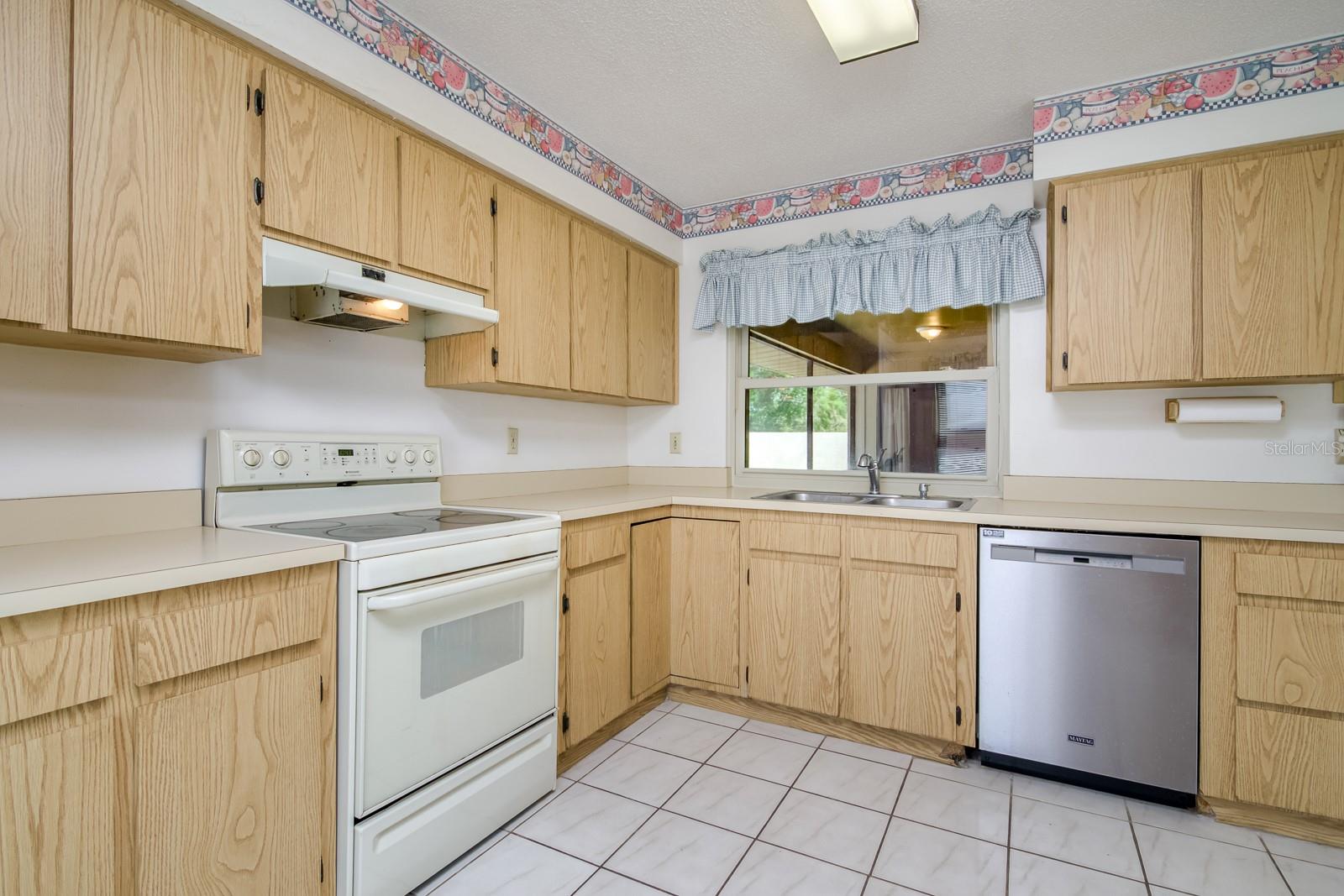 3418 CULLENDALE DR, TAMPA, FL, 33618