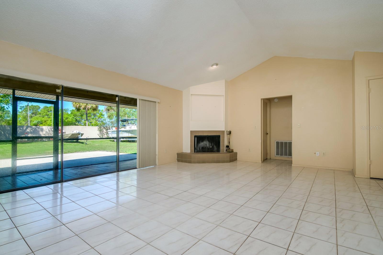 3418 CULLENDALE DR, TAMPA, FL, 33618