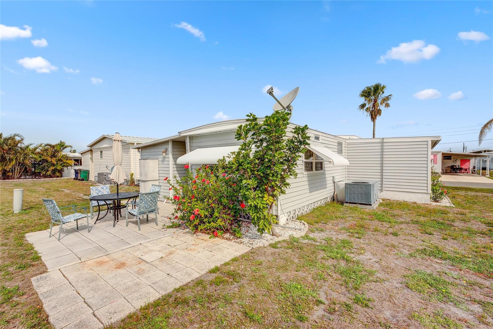 92 DEL RIO DR, PALMETTO, FL, 34221