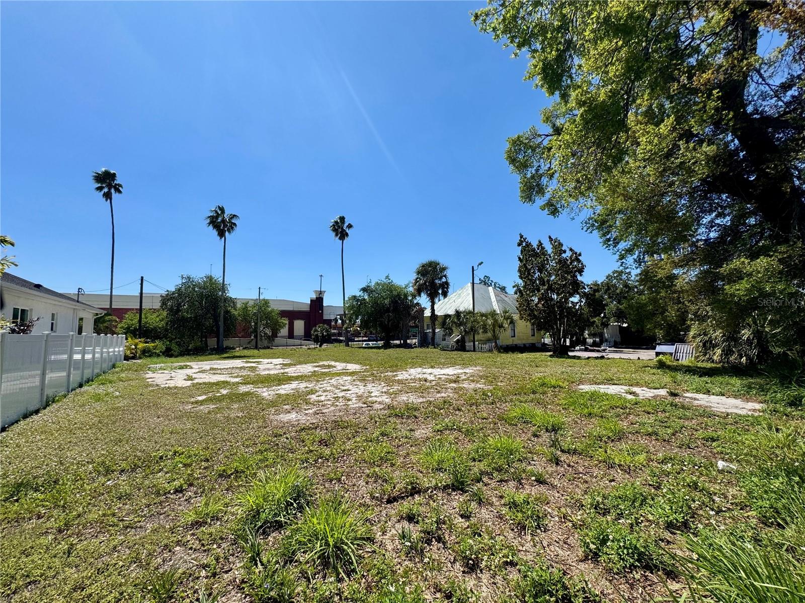 2204 15TH AVE, TAMPA, FL, 33605