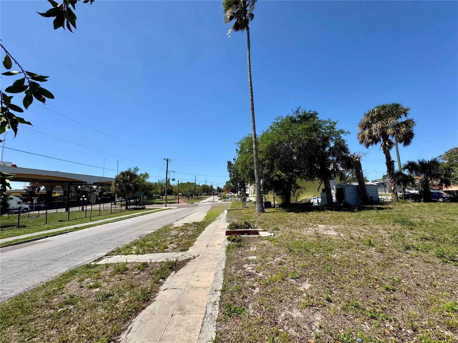 2204 15TH AVE, TAMPA, FL, 33605