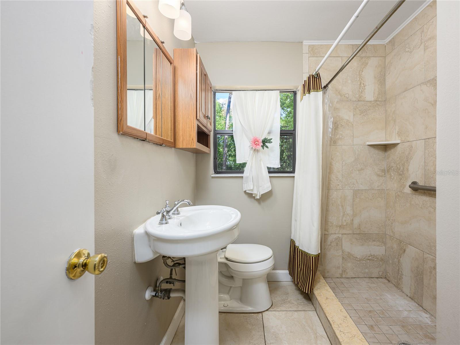 2429 YALE AVE, SANFORD, FL, 32771