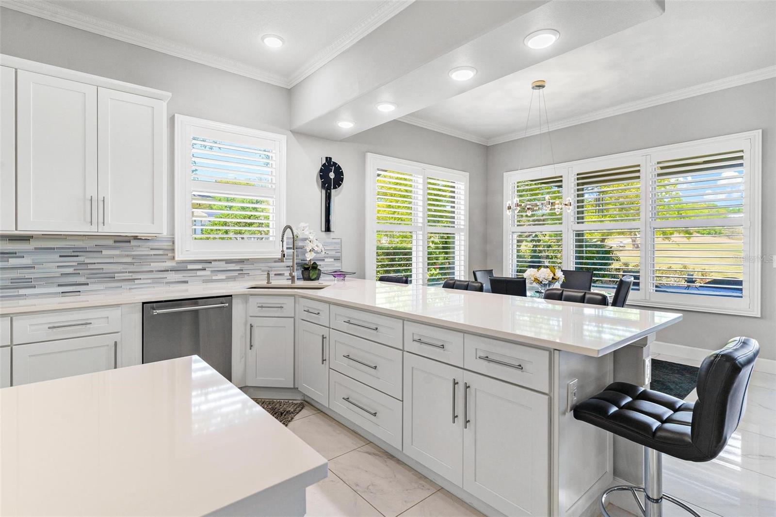6106 SPINNAKER LOOP, LADY LAKE, FL, 32159