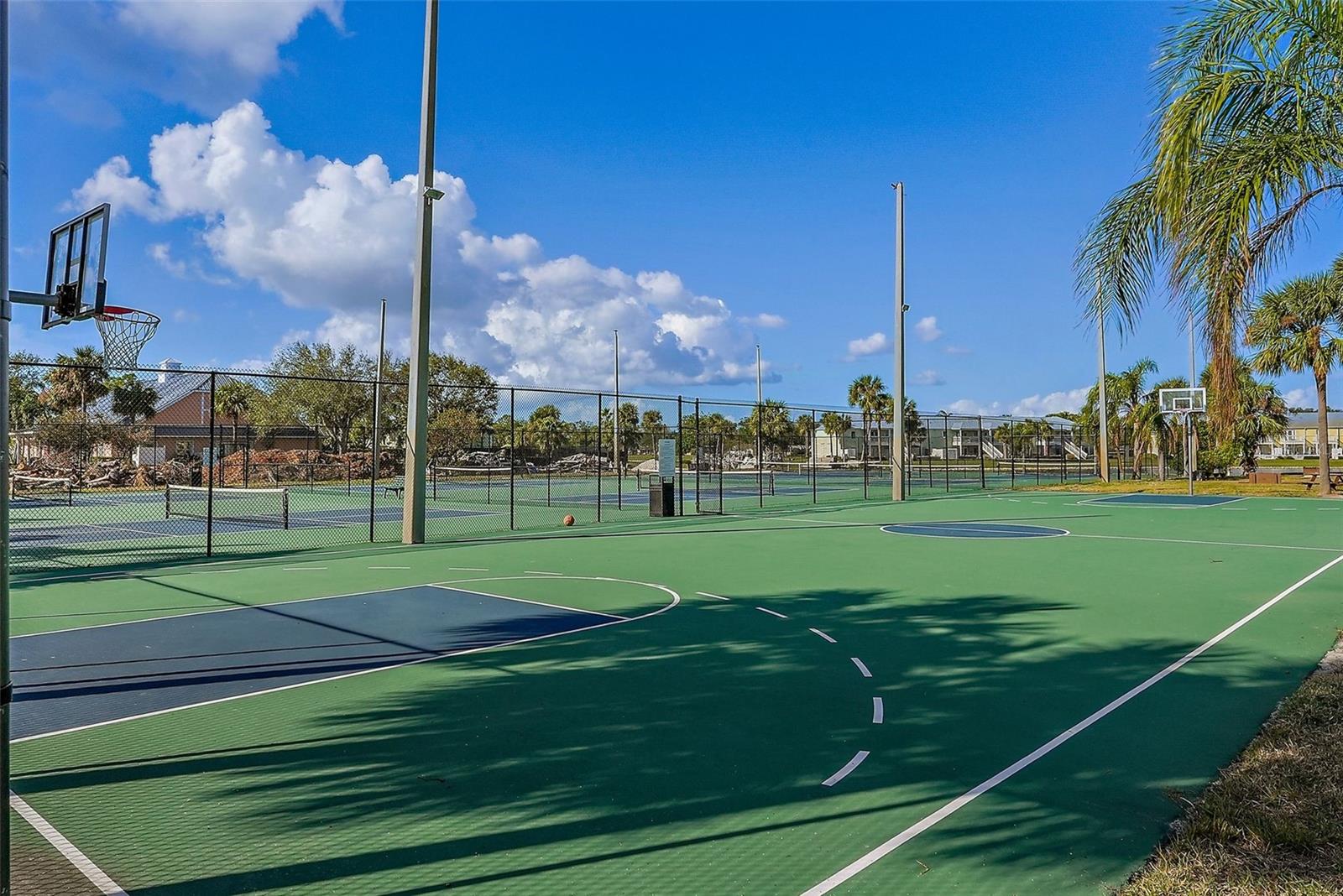 4974 COQUINA KEY DR SE, ST PETERSBURG, FL, 33705