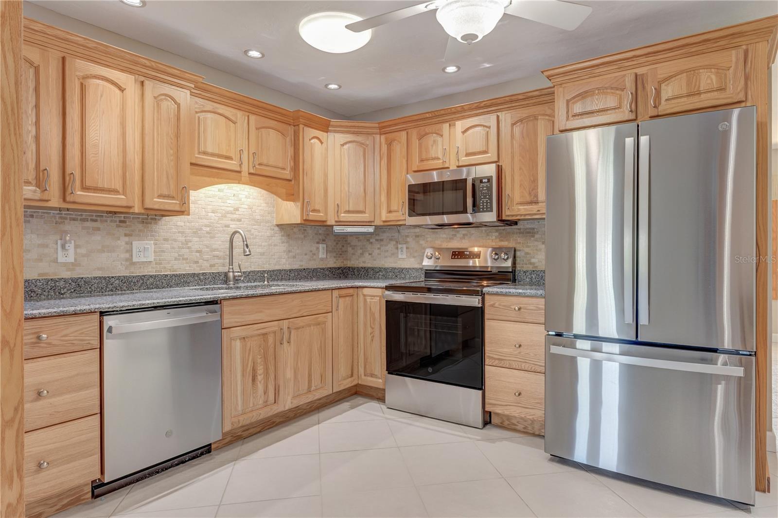 18427 GOODMAN CIR, PORT CHARLOTTE, FL, 33948