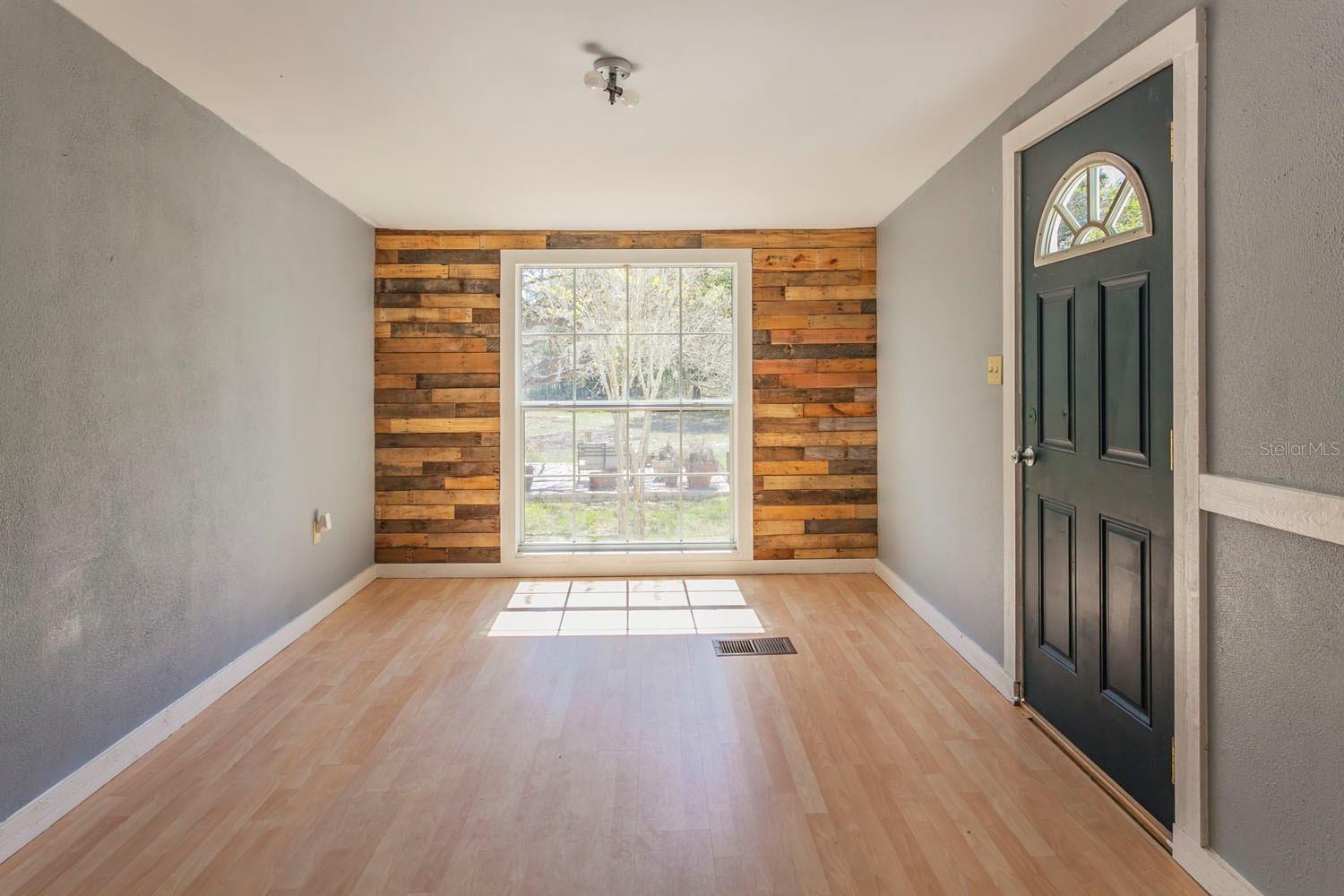 1824 MARION COUNTY RD, WEIRSDALE, FL, 32195