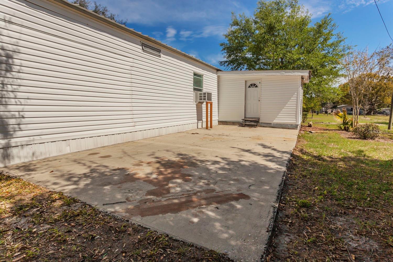 1824 MARION COUNTY RD, WEIRSDALE, FL, 32195