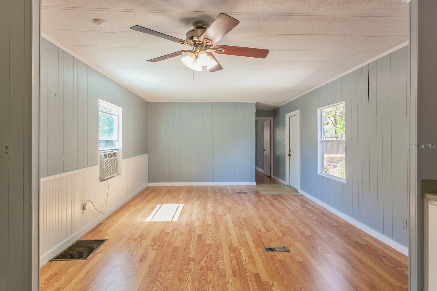 1824 MARION COUNTY RD, WEIRSDALE, FL, 32195