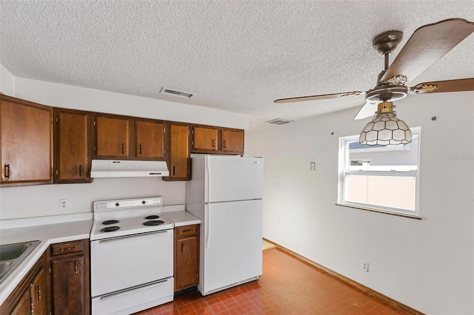 827 E 20TH AVE, NEW SMYRNA BEACH, FL, 32169