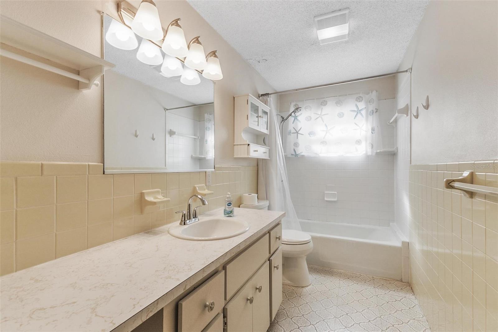 827 E 20TH AVE, NEW SMYRNA BEACH, FL, 32169