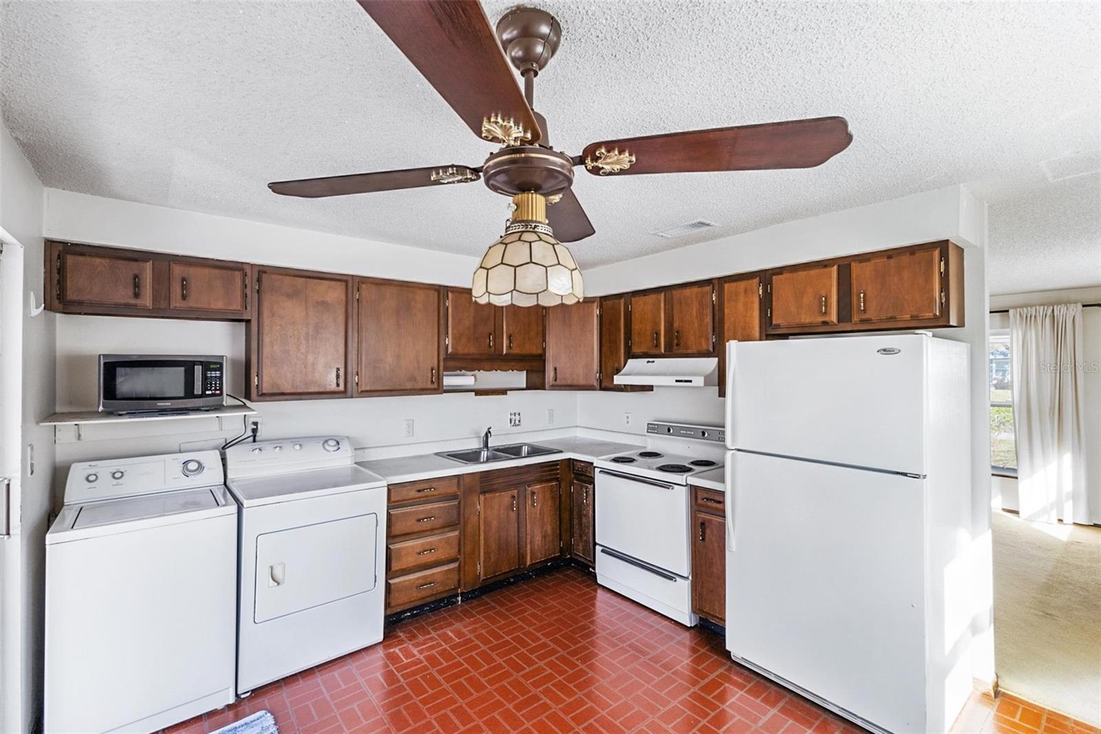 827 E 20TH AVE, NEW SMYRNA BEACH, FL, 32169
