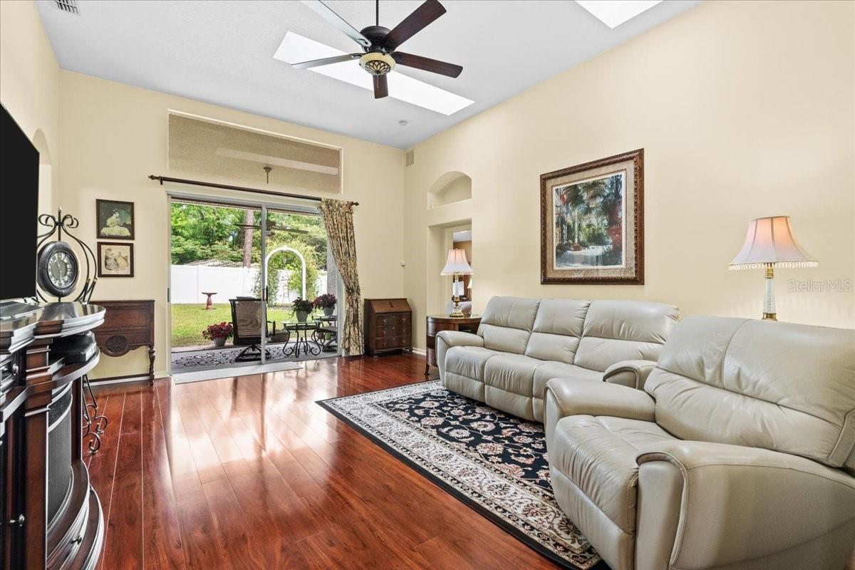 2131 GOLDEN IVY WAY, APOPKA, FL, 32703