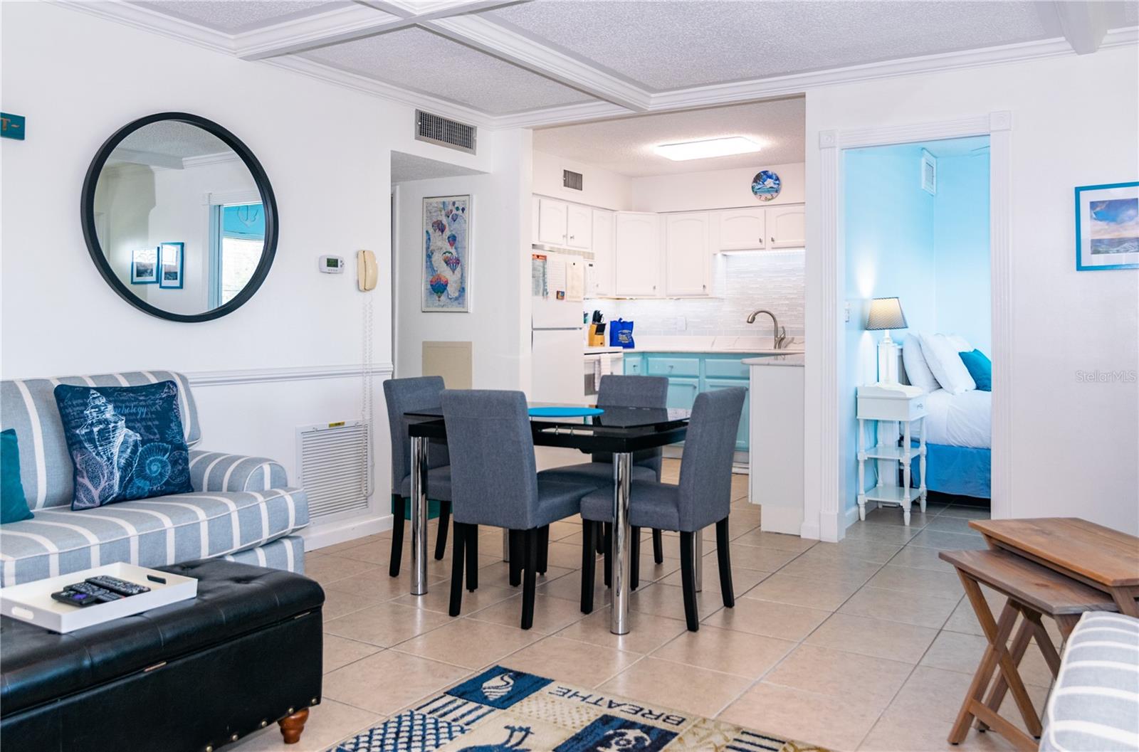 3000 GULF DR #3, HOLMES BEACH, FL, 34217